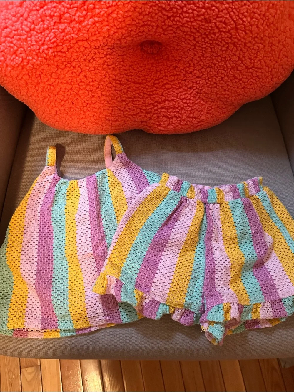 Old Navy Pastel Stripe Tank & Ruffle Shorts Set Size 12-18 Months